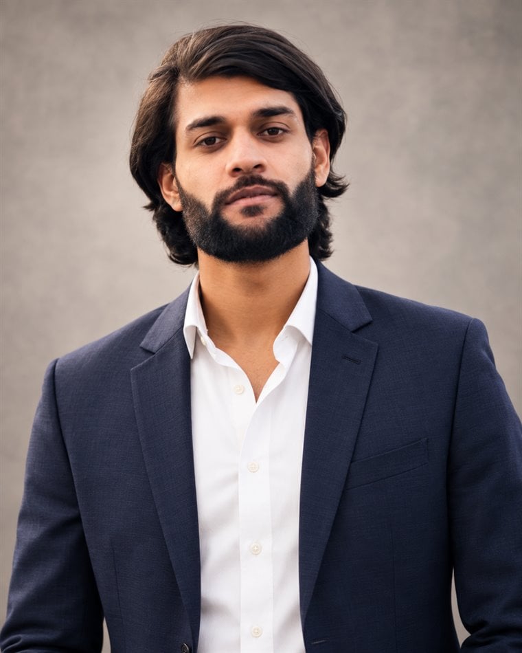Hamza Daniyal, Lead Frontend Engineer at Z-Axiss